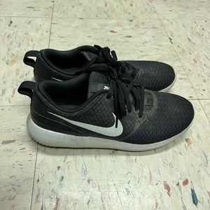 Nike Rosche womens golf shoe